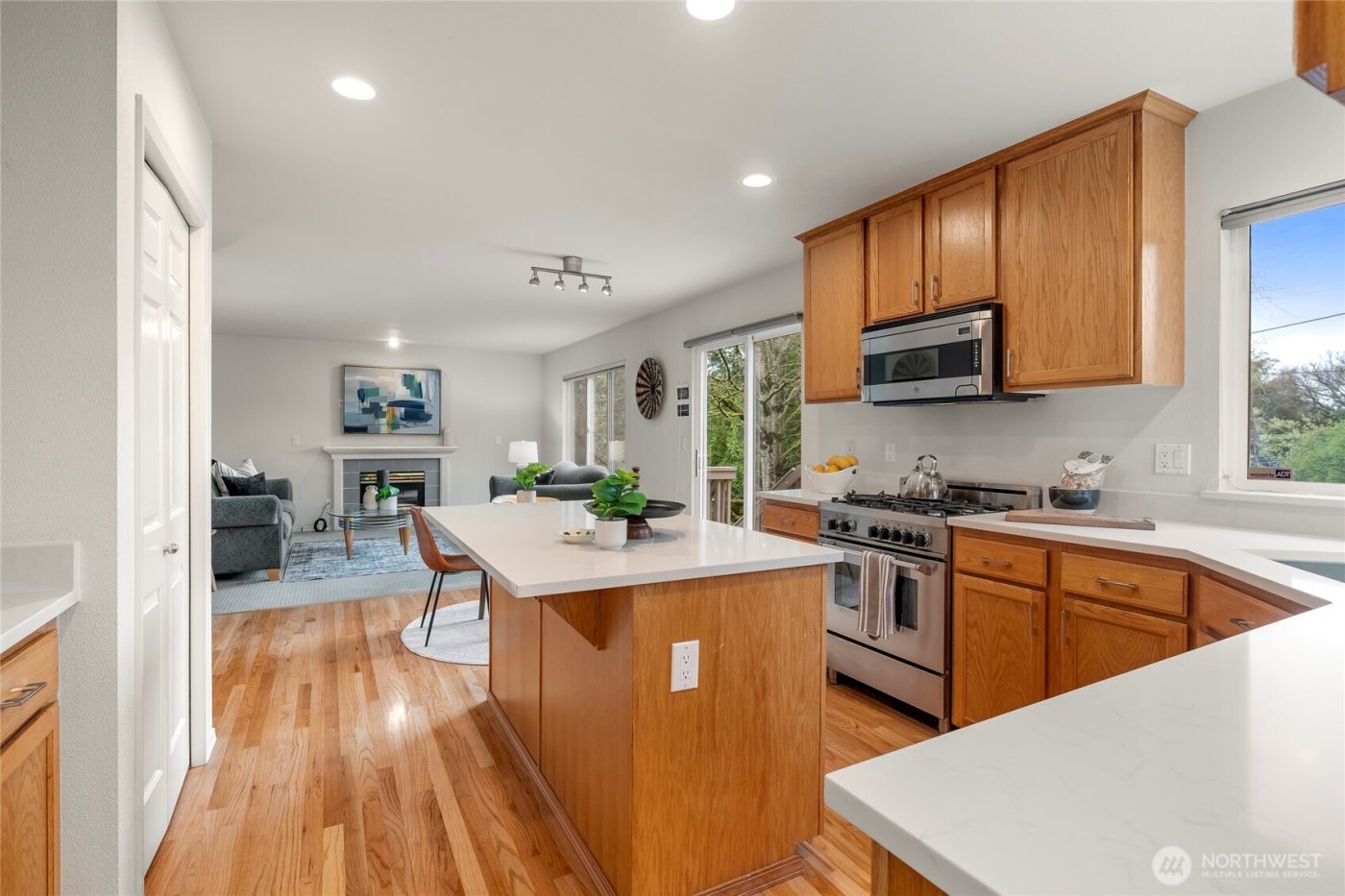 625 191st Street SW, Lynnwood, WA 98036