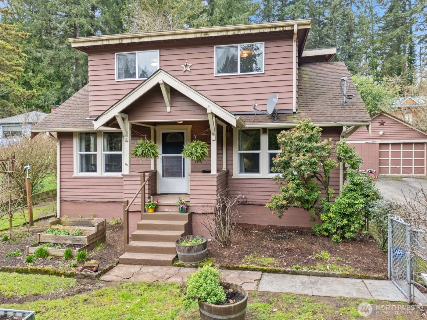 327 N Marion Avenue , Bremerton, WA 98312