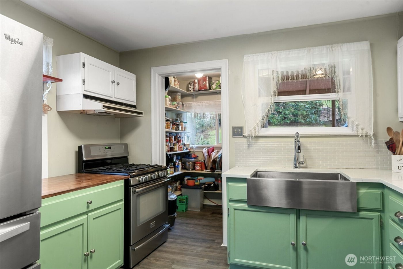 327 N Marion Avenue , Bremerton, WA 98312