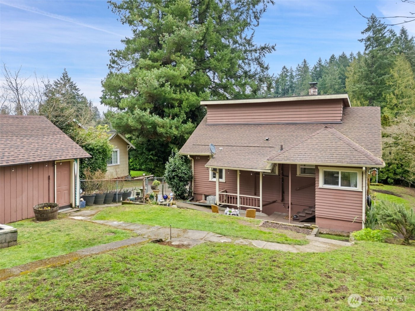 327 N Marion Avenue , Bremerton, WA 98312