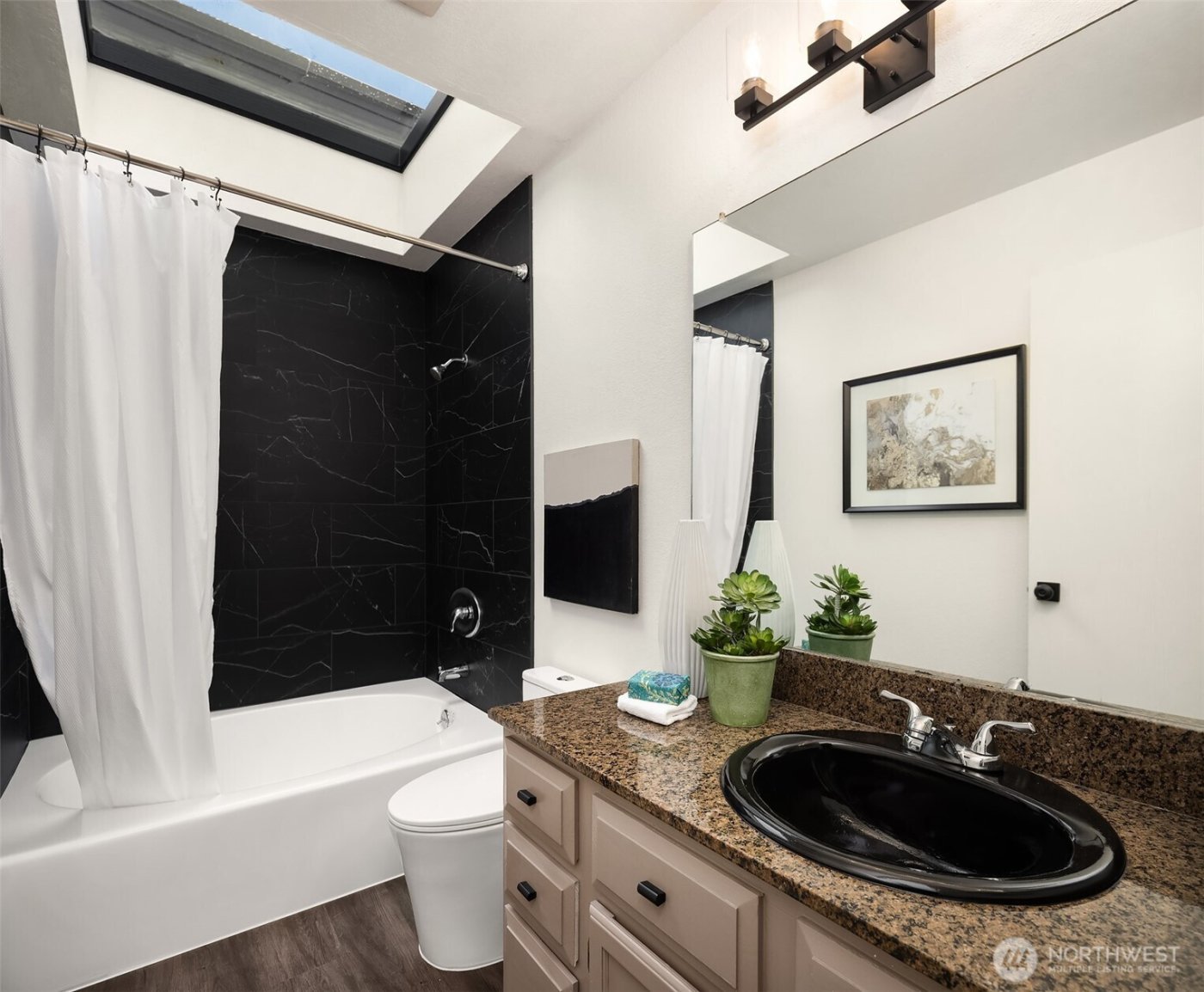 210 Boylston Avenue E #304, Seattle, WA 98102