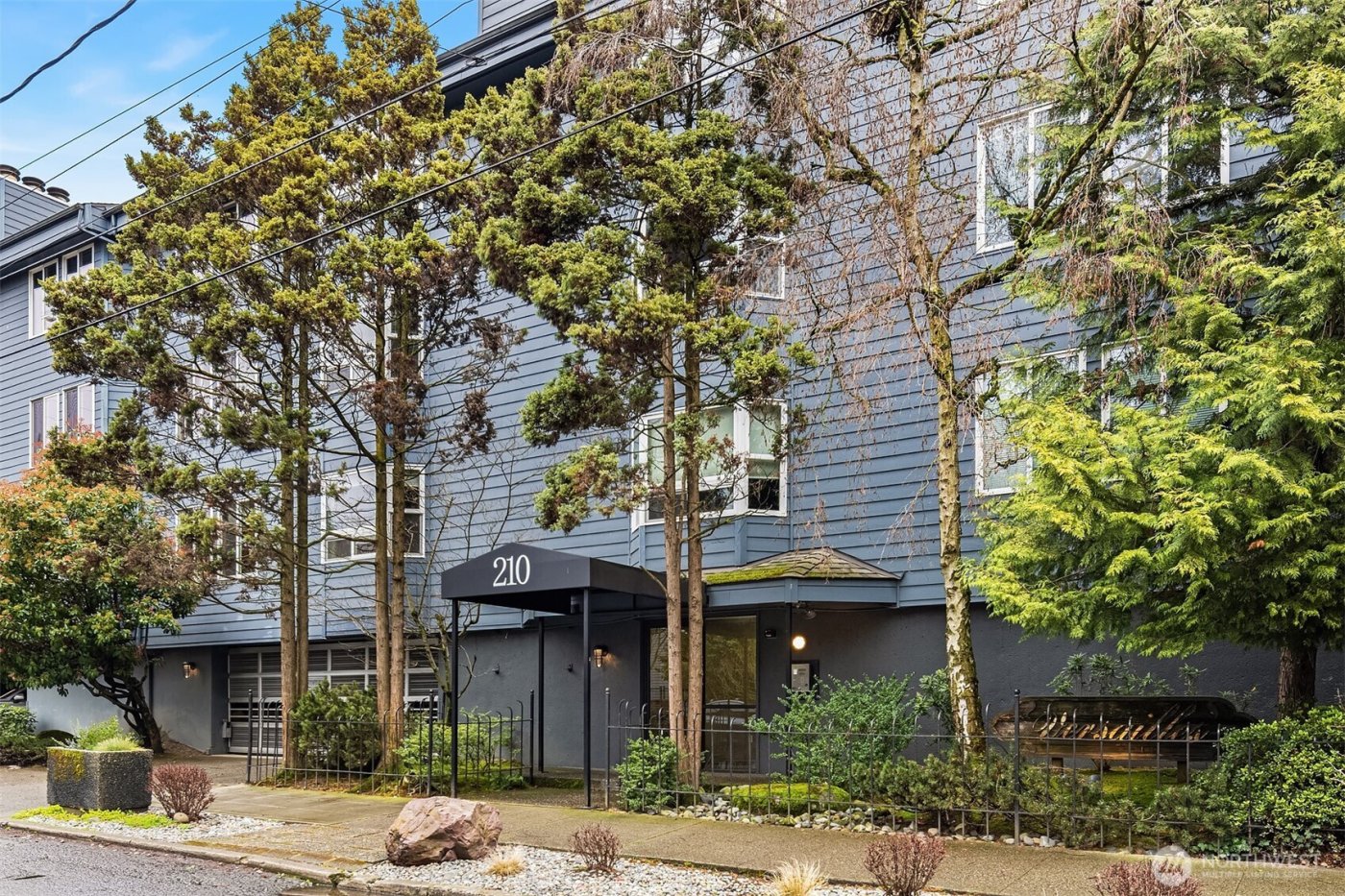 210 Boylston Avenue E #304, Seattle, WA 98102