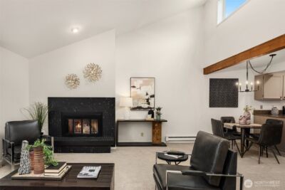 210 Boylston Avenue E #304, Seattle, WA 98102 - Photo 3