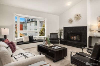 210 Boylston Avenue E #304, Seattle, WA 98102 - Photo 4