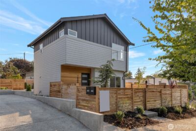 1605 SW Kenyon Street , Seattle, WA 98106