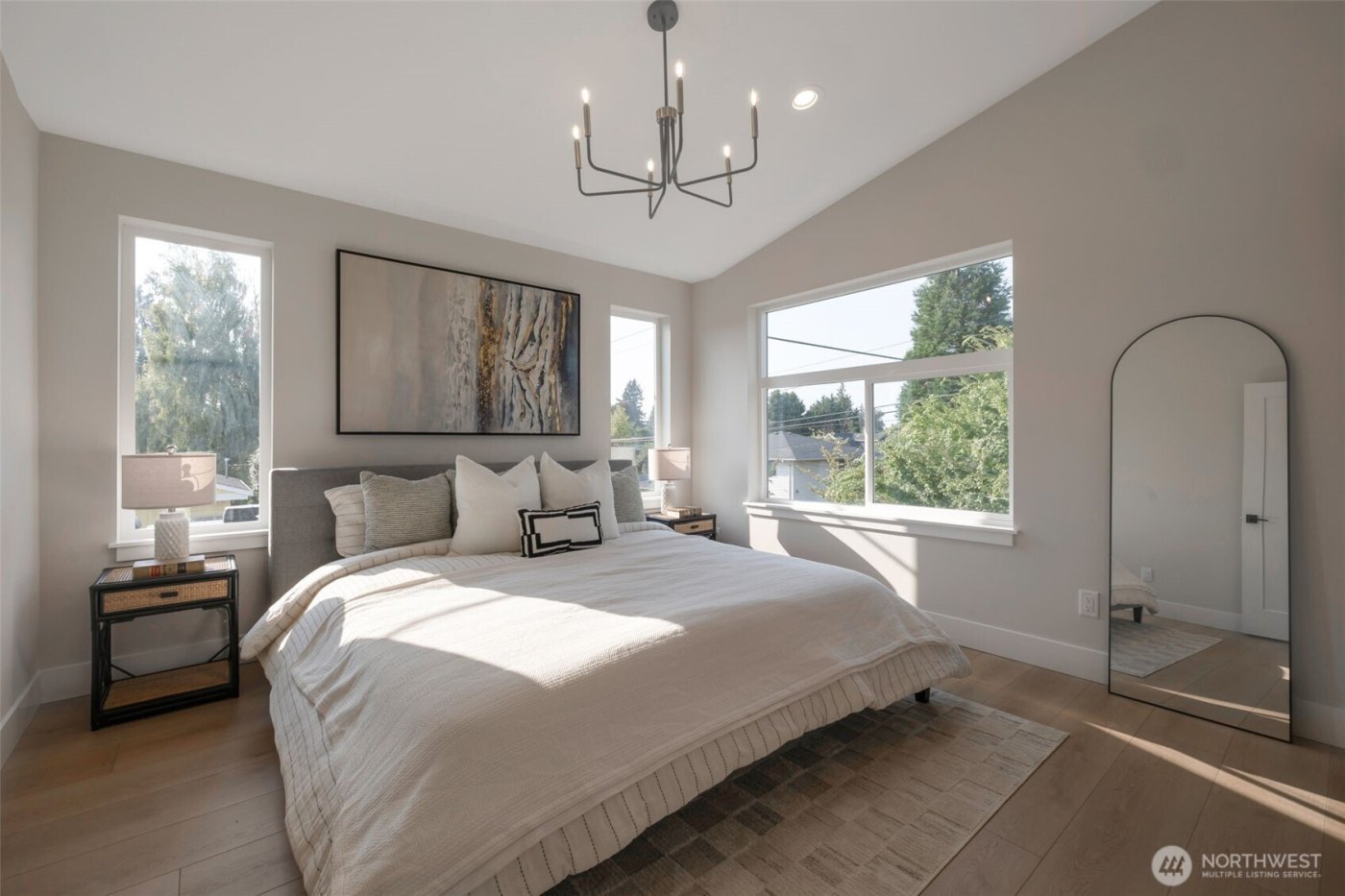 1605 SW Kenyon Street , Seattle, WA 98106