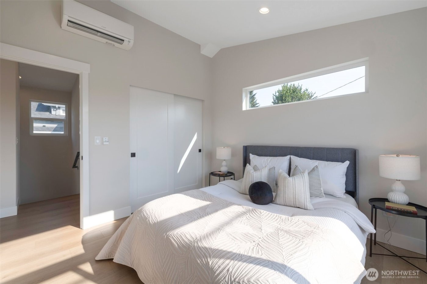 1605 SW Kenyon Street , Seattle, WA 98106