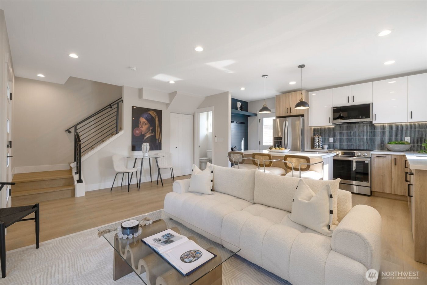 1605 SW Kenyon Street , Seattle, WA 98106