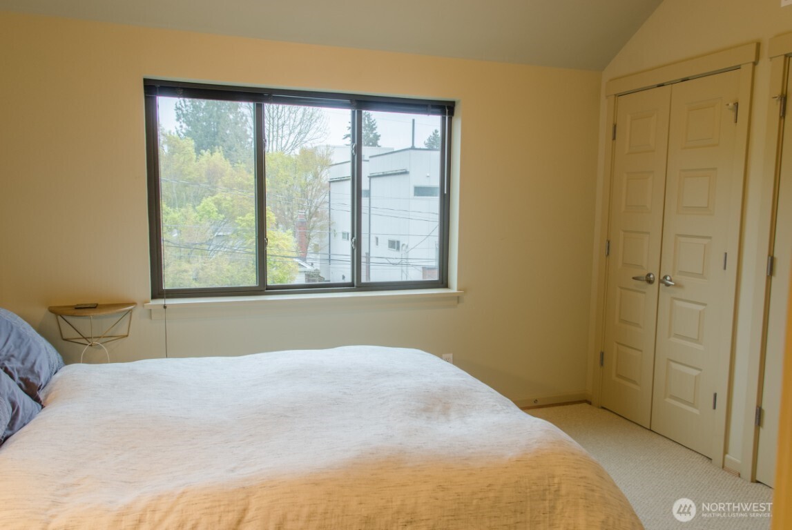 7937 Densmore Avenue N, Seattle, WA 98103