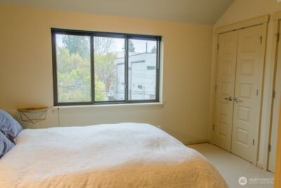 7937 Densmore Avenue N, Seattle, WA 98103 - Photo 18