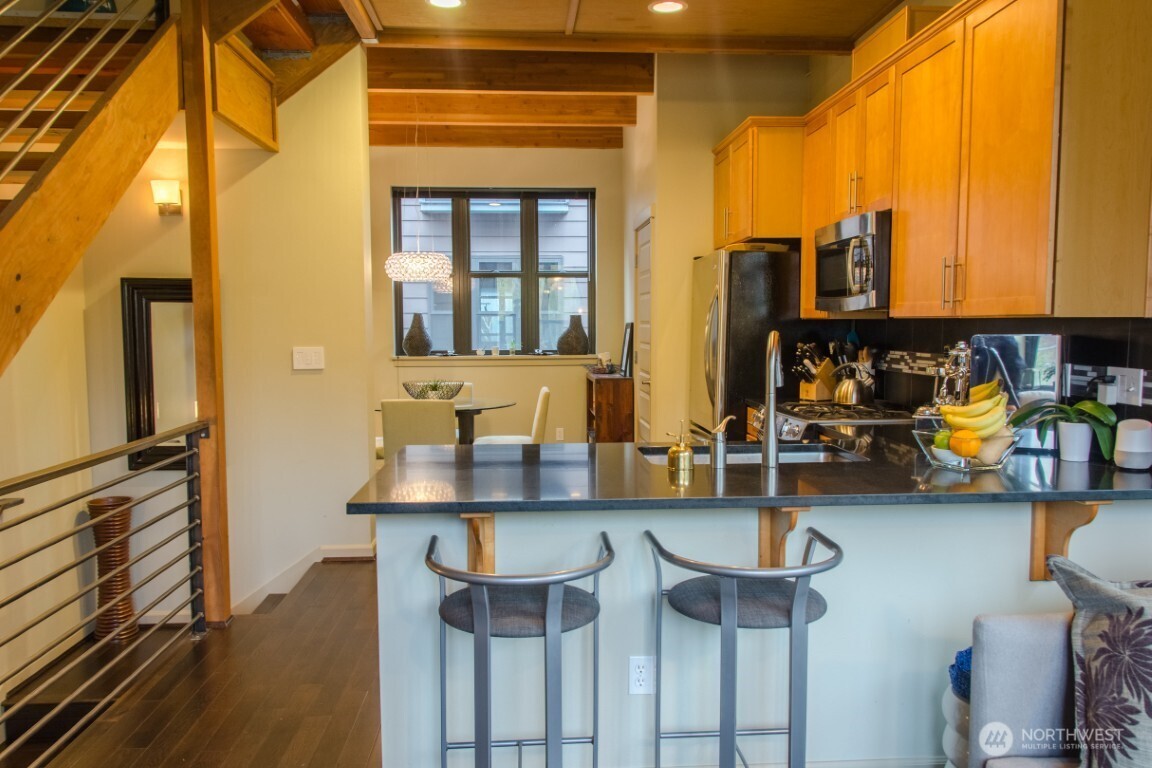 7937 Densmore Avenue N, Seattle, WA 98103