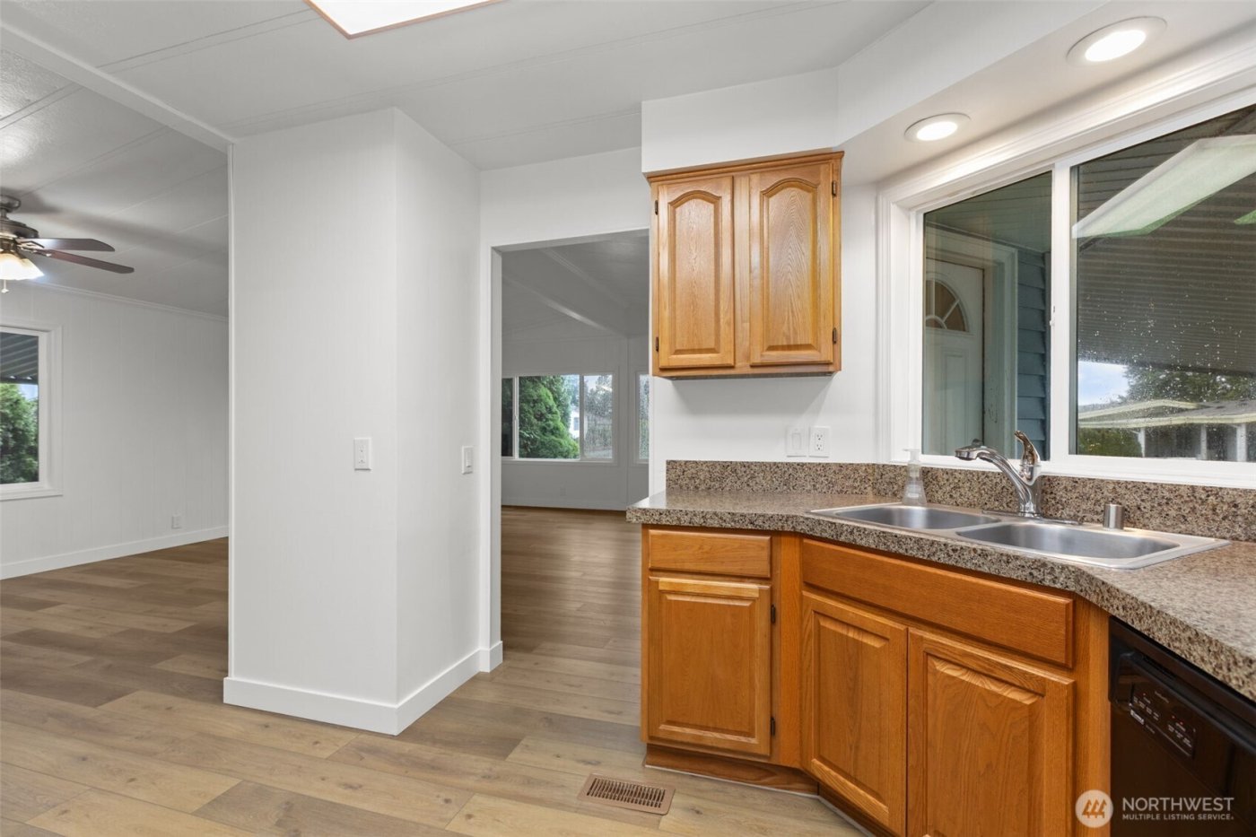 11436 SE 208th Street #7, Kent, WA 98031