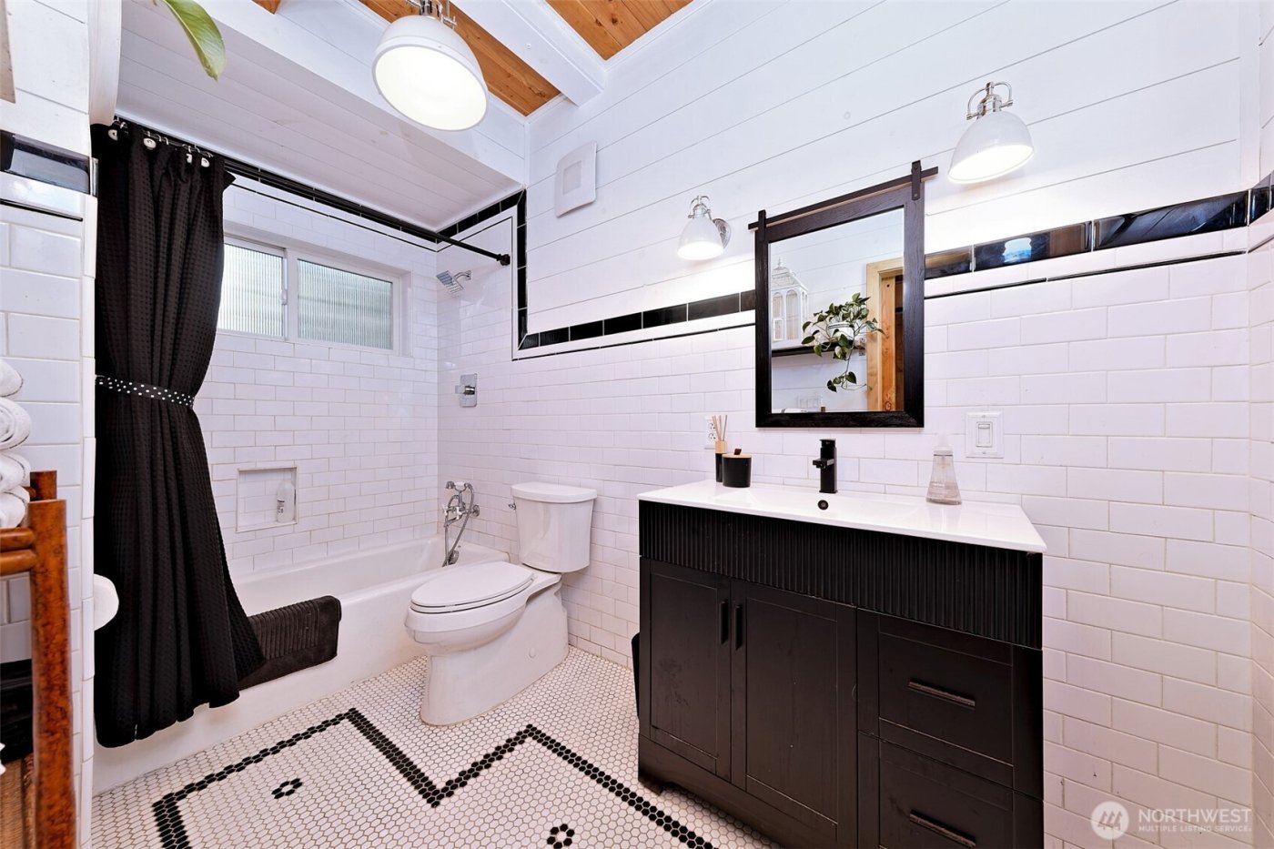 1341 E St. Andrews Drive , Shelton, WA 98584