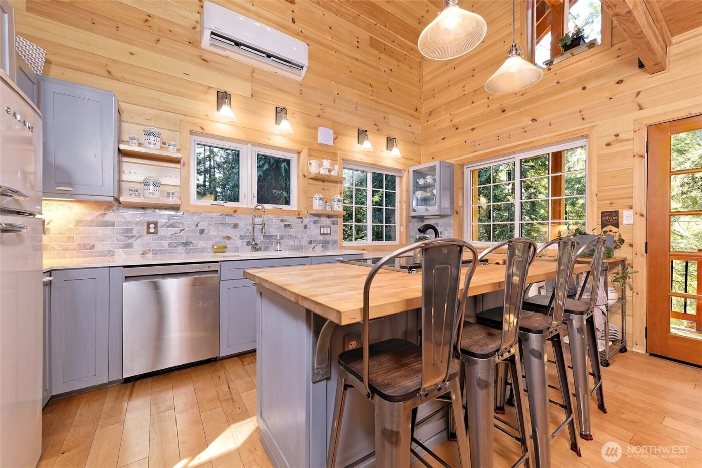 1341 E St. Andrews Drive , Shelton, WA 98584