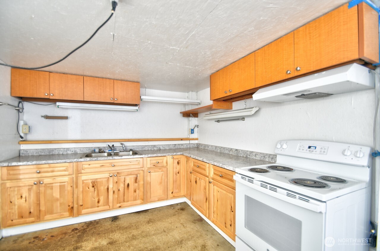 220 W Buck Prairie Road , Elma, WA 98541