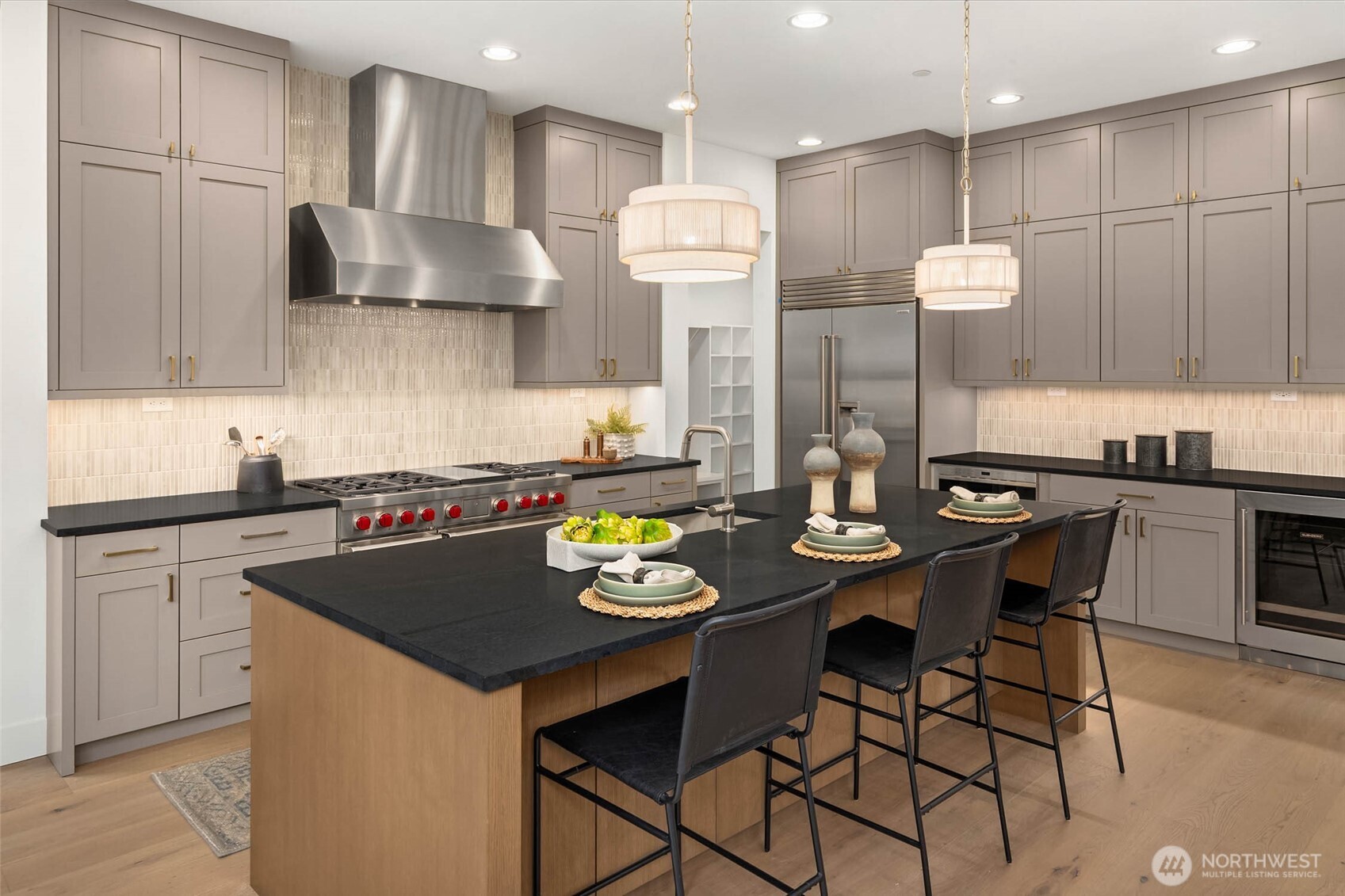 21045 SE 80th Street , Issaquah, WA 98027