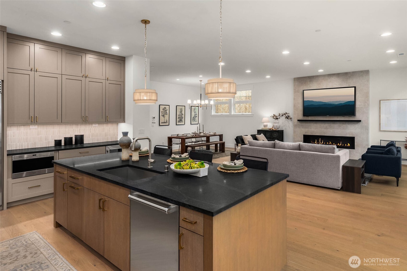 21045 SE 80th Street , Issaquah, WA 98027