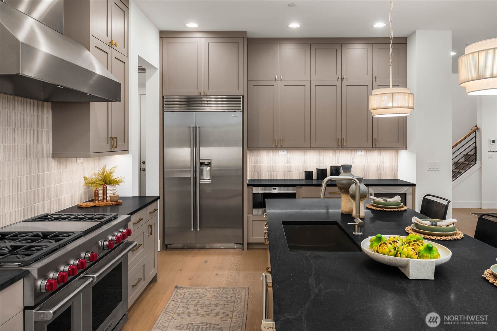 21045 SE 80th Street , Issaquah, WA 98027