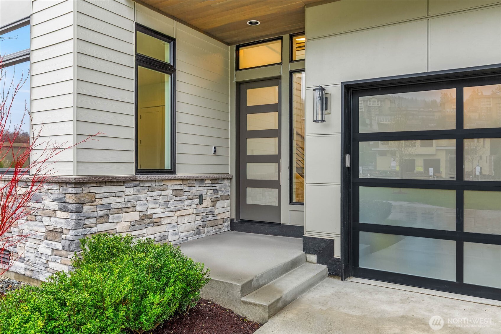21045 SE 80th Street , Issaquah, WA 98027