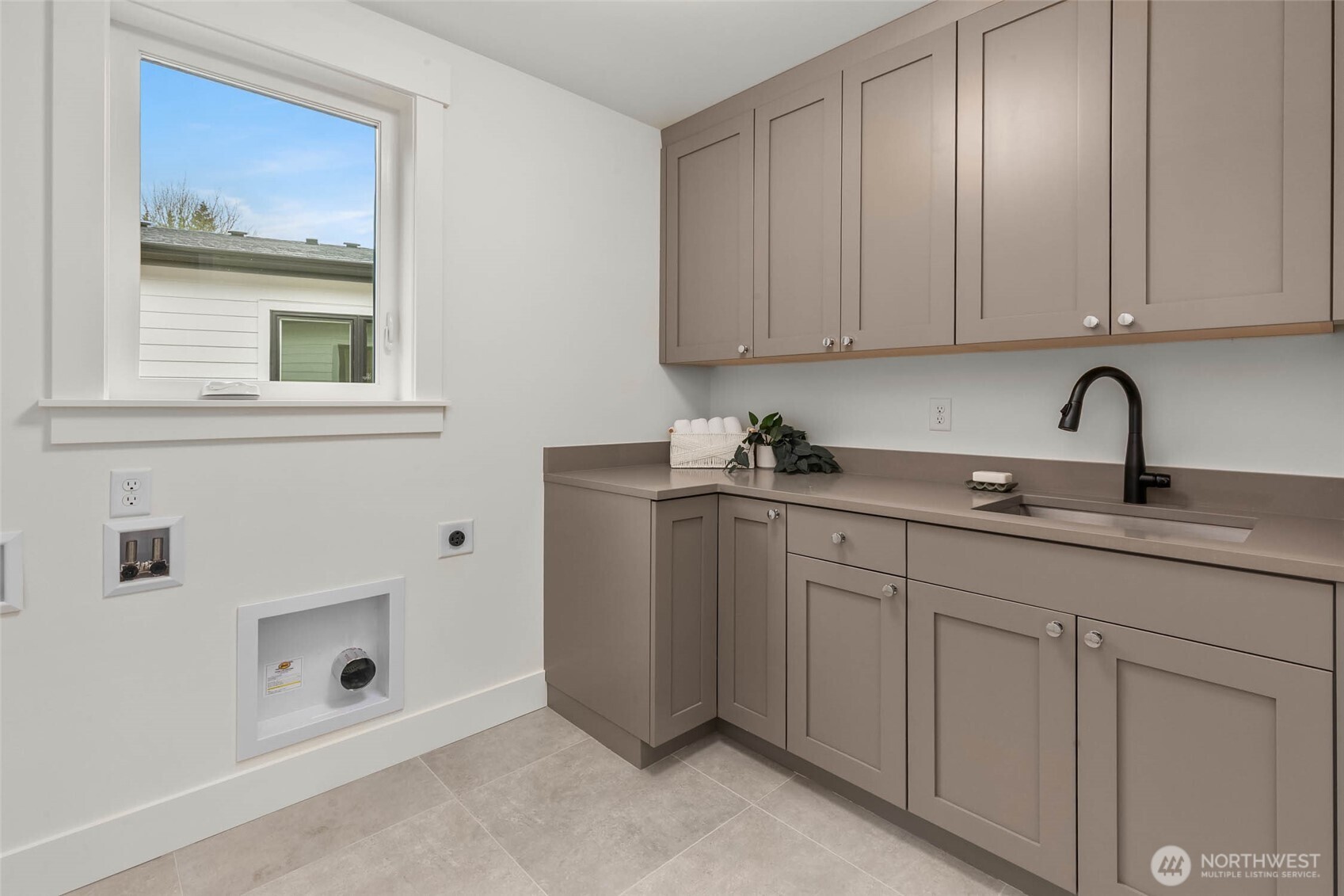 21045 SE 80th Street , Issaquah, WA 98027