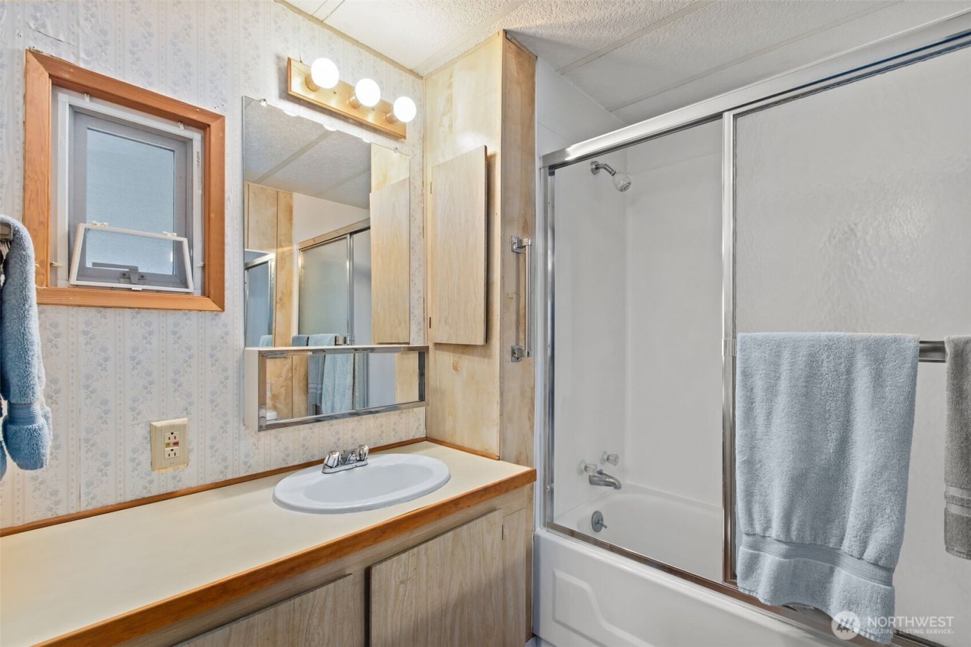 11436 SE 208th Street #136, Kent, WA 98031