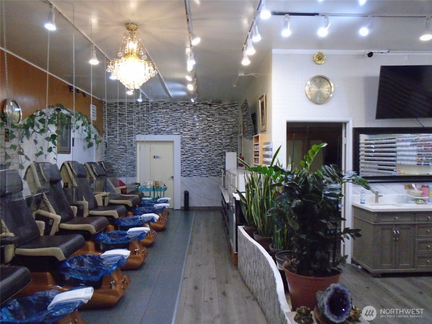 457 W Washington Street , Sequim, WA 98382