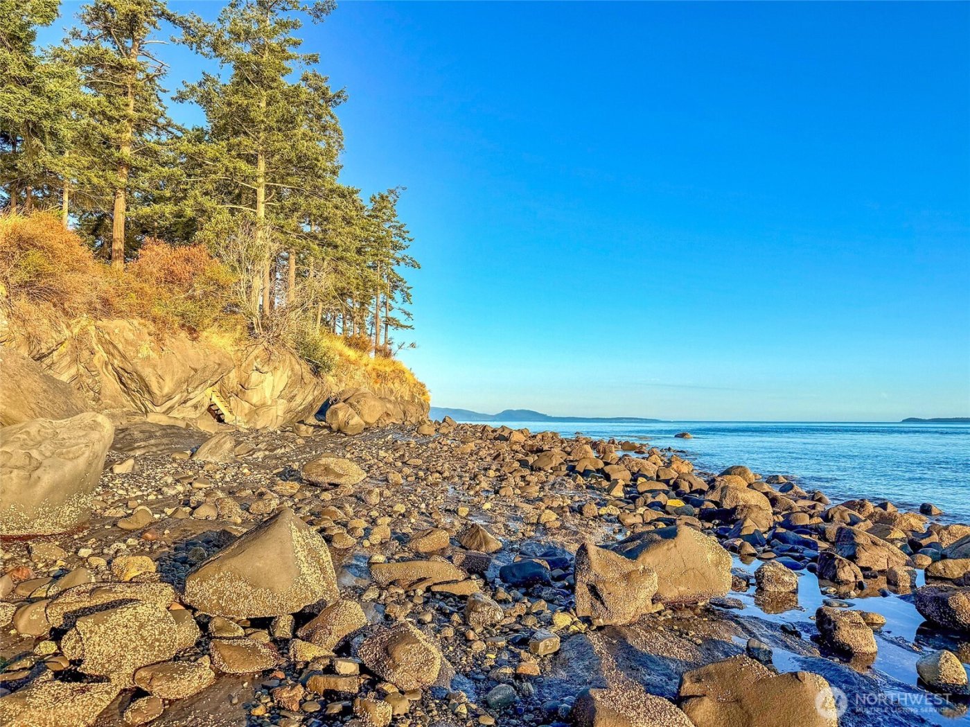 285 Raptor Road , Orcas Island, WA 98245