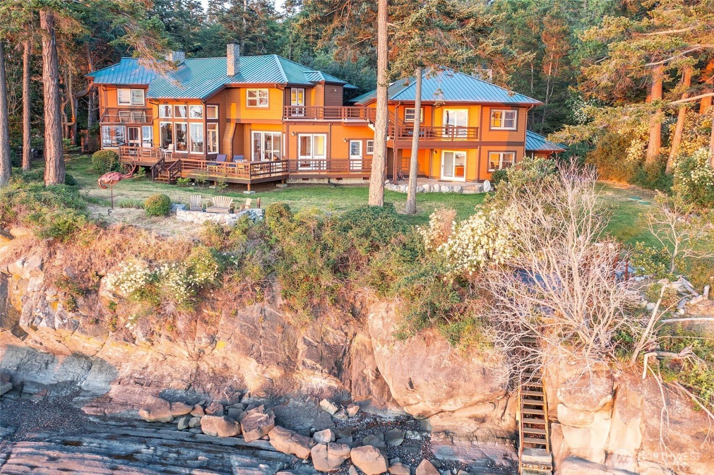 285 Raptor Road , Orcas Island, WA 98245