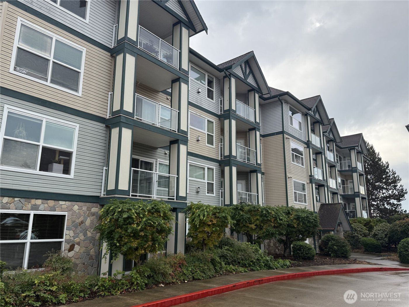 259 W Bakerview Road #C203, Bellingham, WA 98226