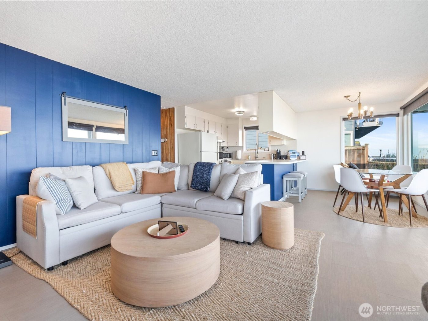 2625 W Beach Road , Oak Harbor, WA 98277-8866