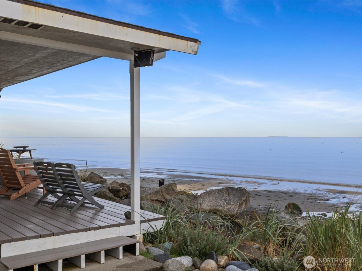 2625 W Beach Road , Oak Harbor, WA 98277-8866