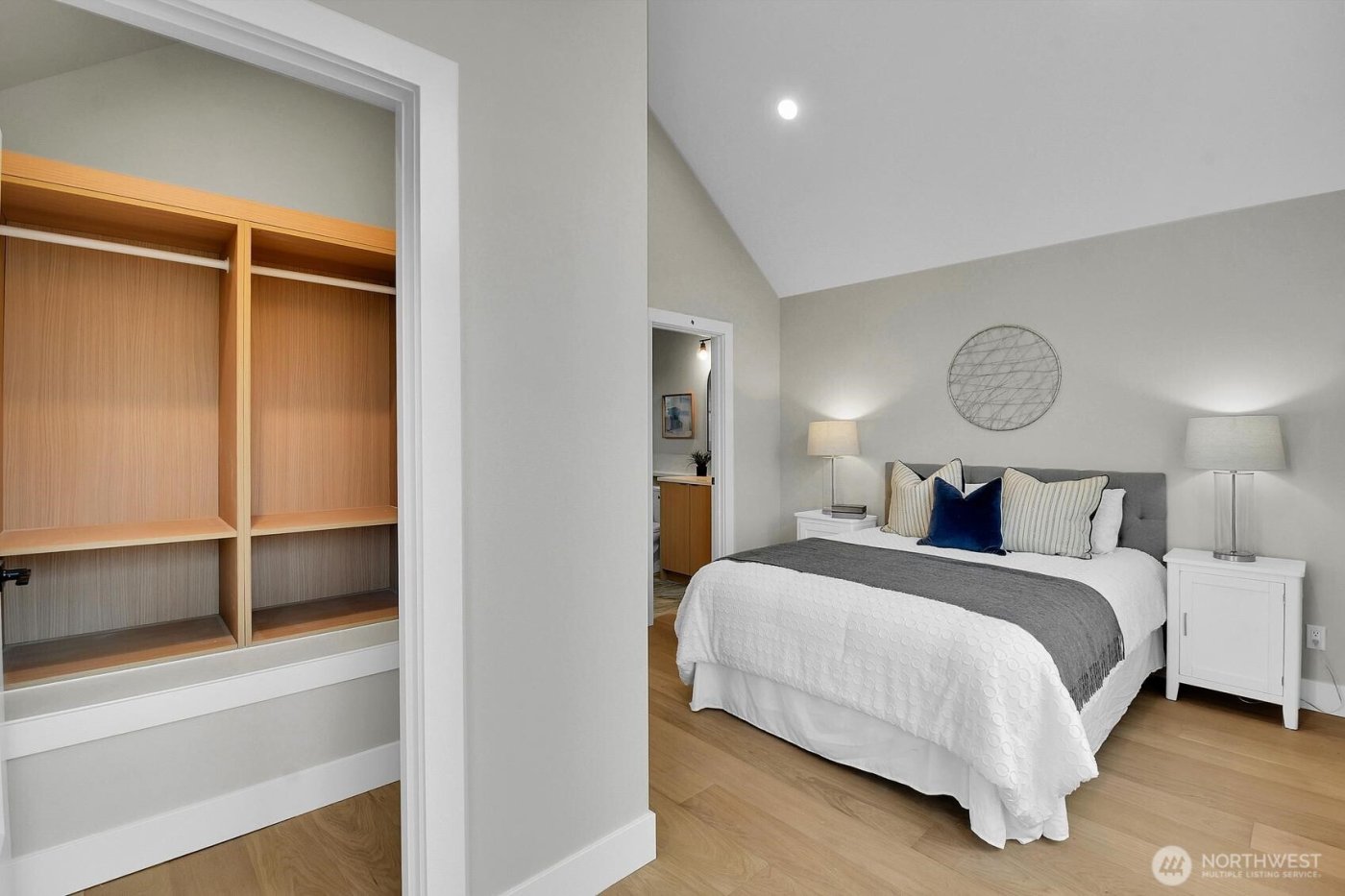 3810 SW Morgan Street , Seattle, WA 98126