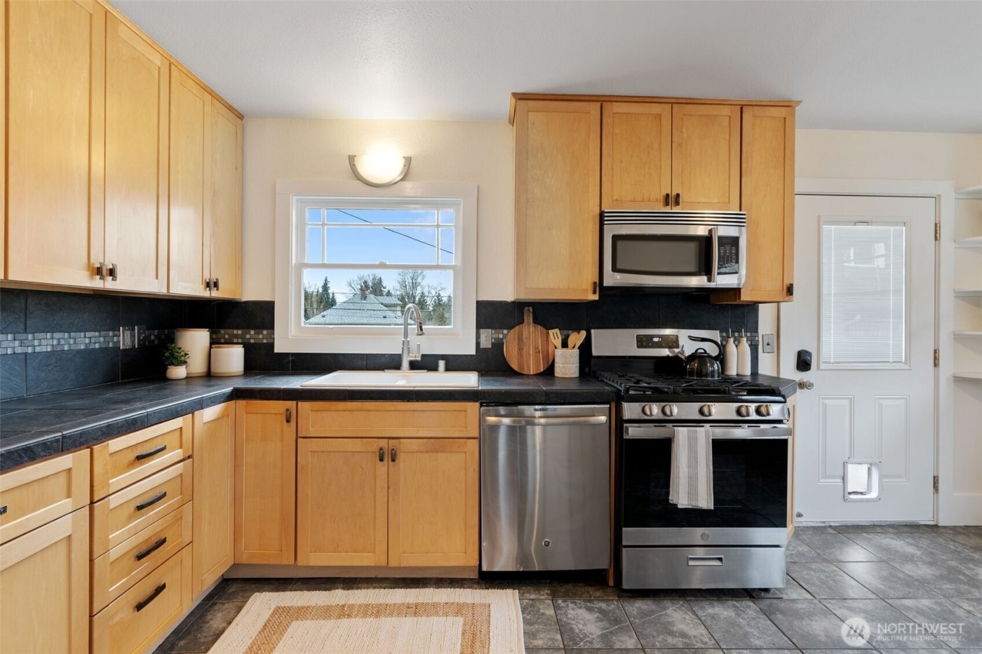 3731 N 29th Street , Tacoma, WA 98407