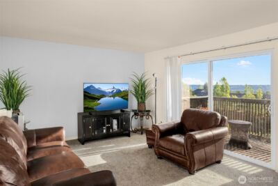 1425 S Puget Drive #213, Renton, WA 98055 - Photo 2