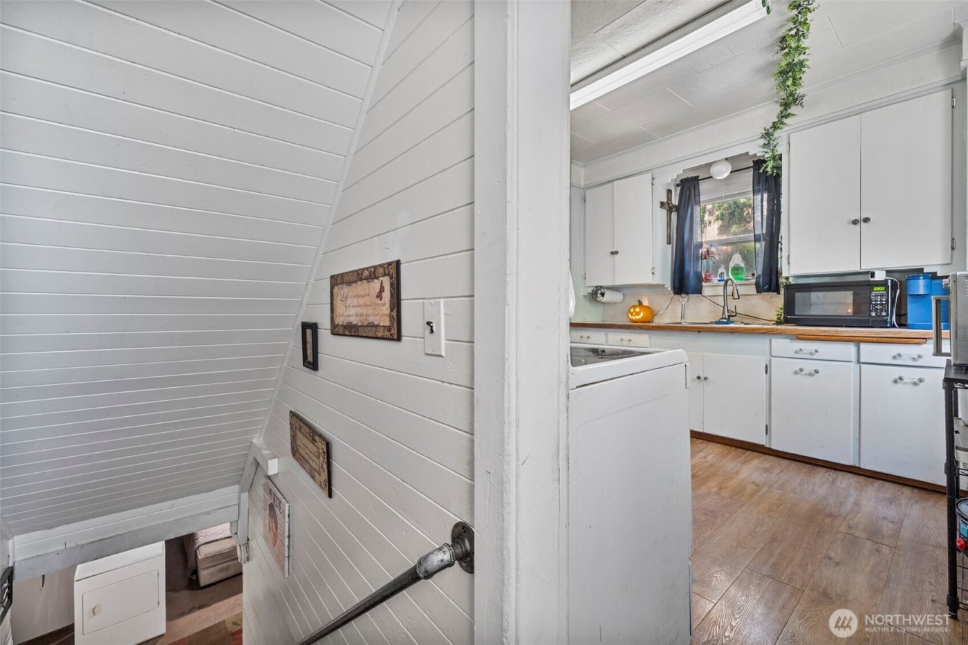 115 W 2nd Street , Waitsburg, WA 99361