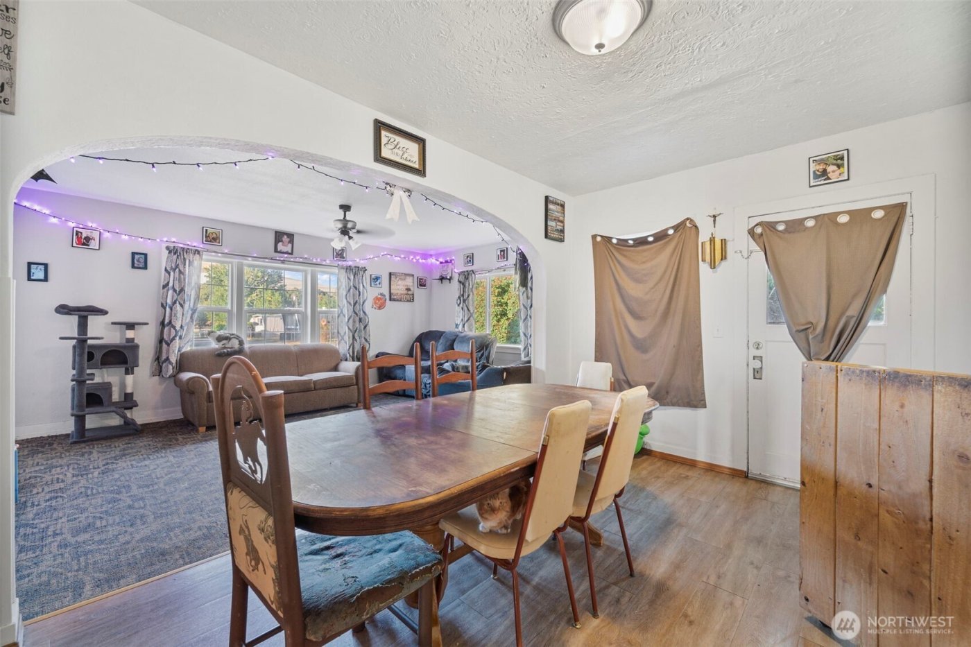 115 W 2nd Street , Waitsburg, WA 99361