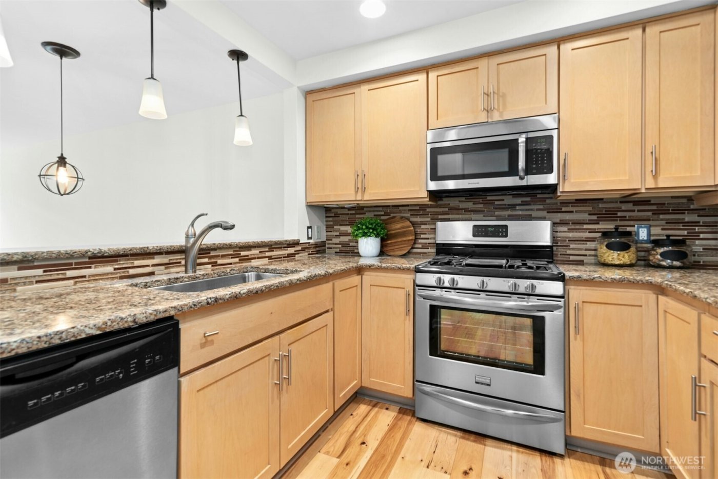 225 4th Avenue #A307, Kirkland, WA 98033