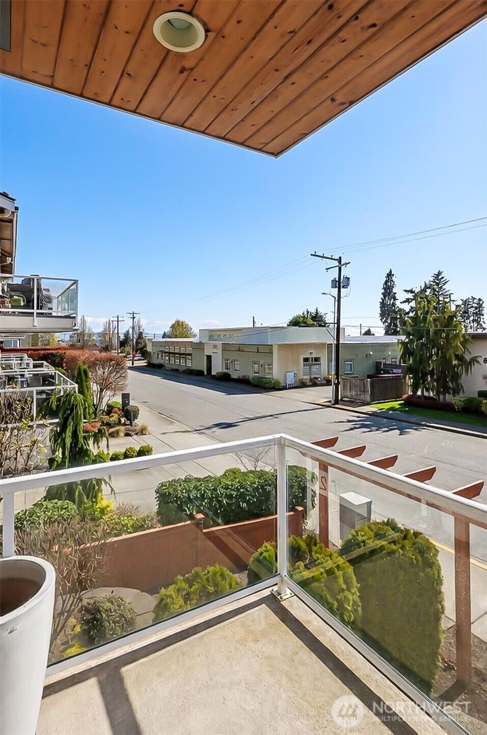 626 Glen Street #201, Edmonds, WA 98020