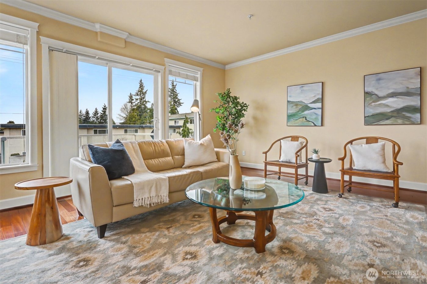 626 Glen Street #201, Edmonds, WA 98020