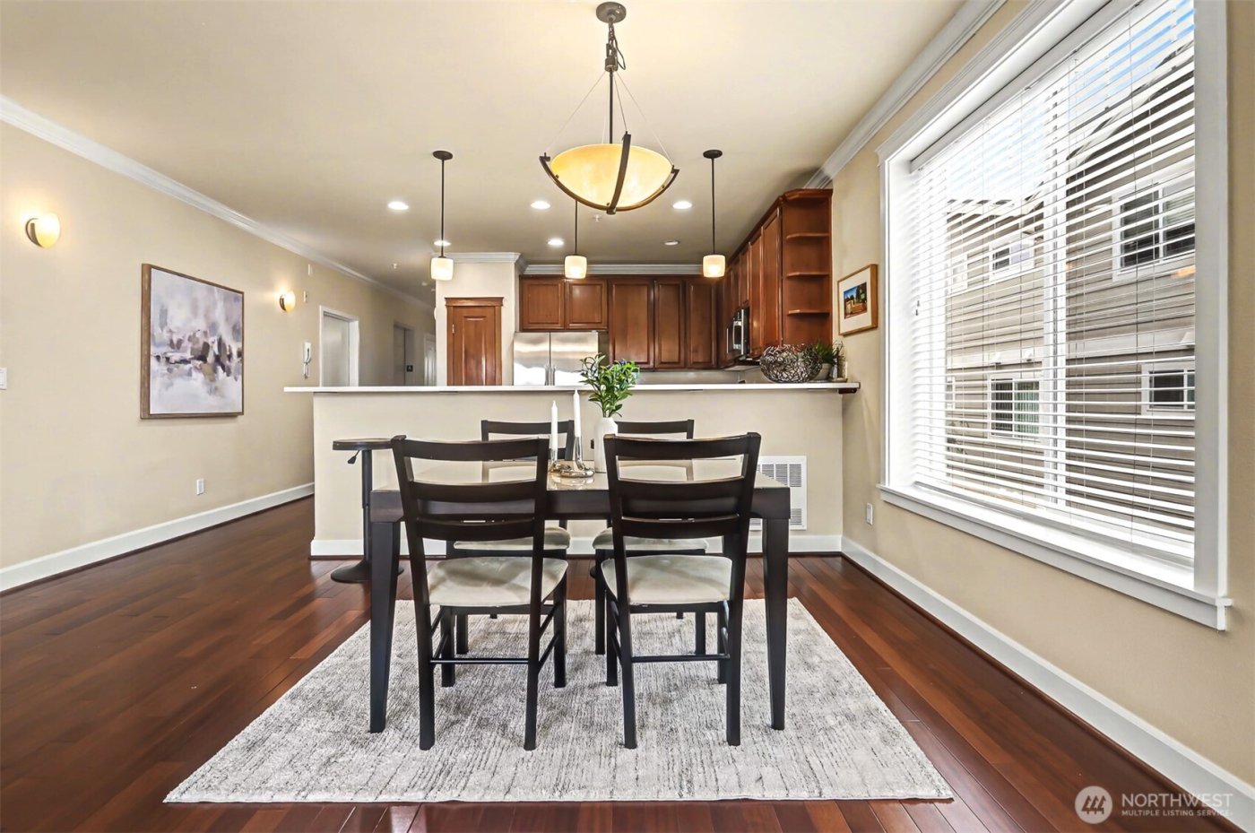 626 Glen Street #201, Edmonds, WA 98020