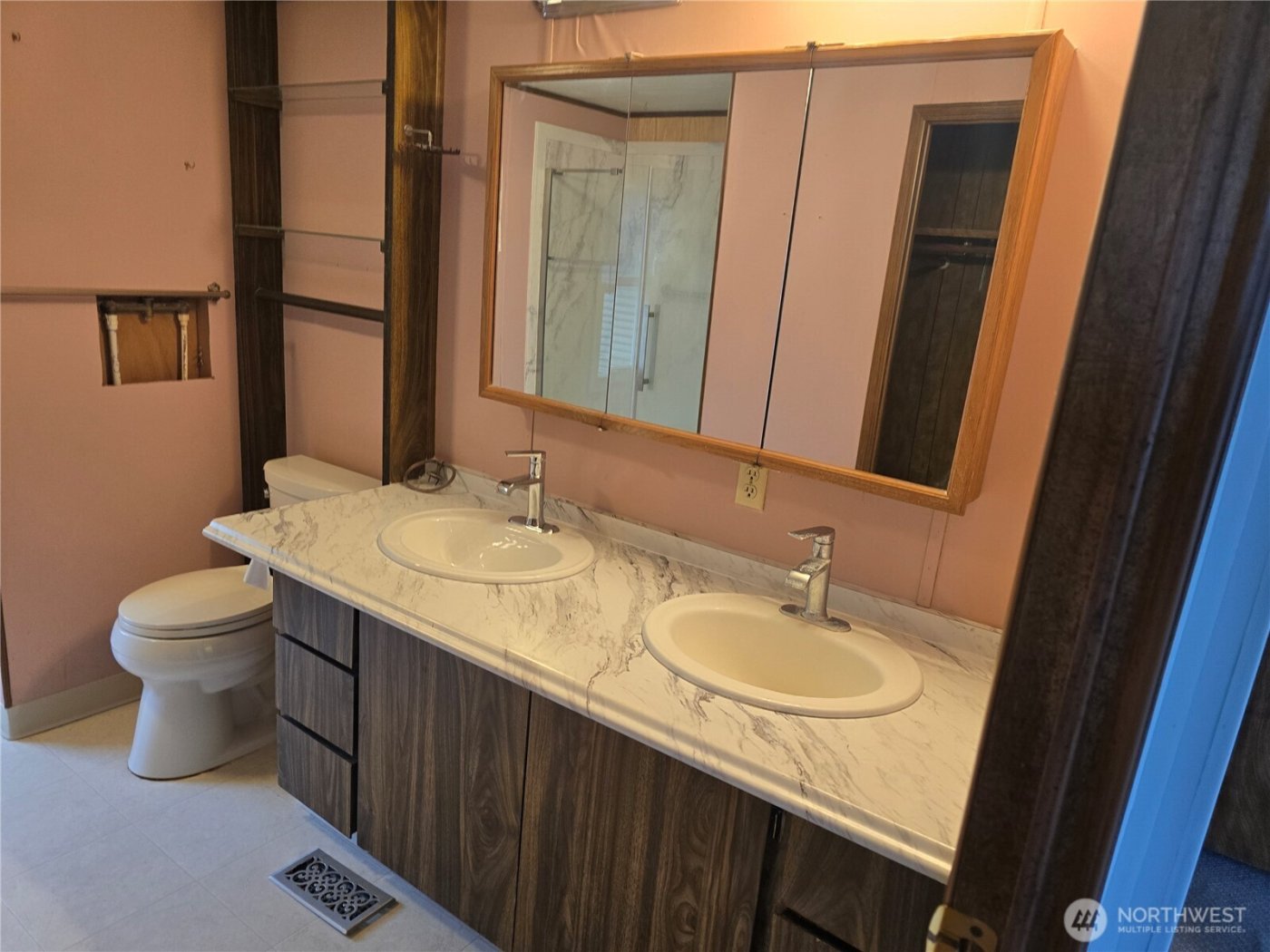 1965 Westside Highway #117, Kelso, WA 98626