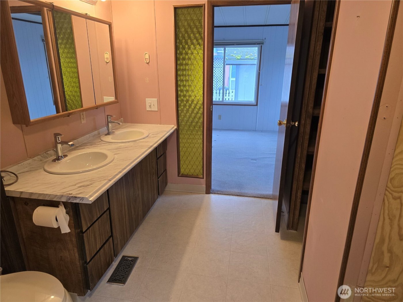 1965 Westside Highway #117, Kelso, WA 98626