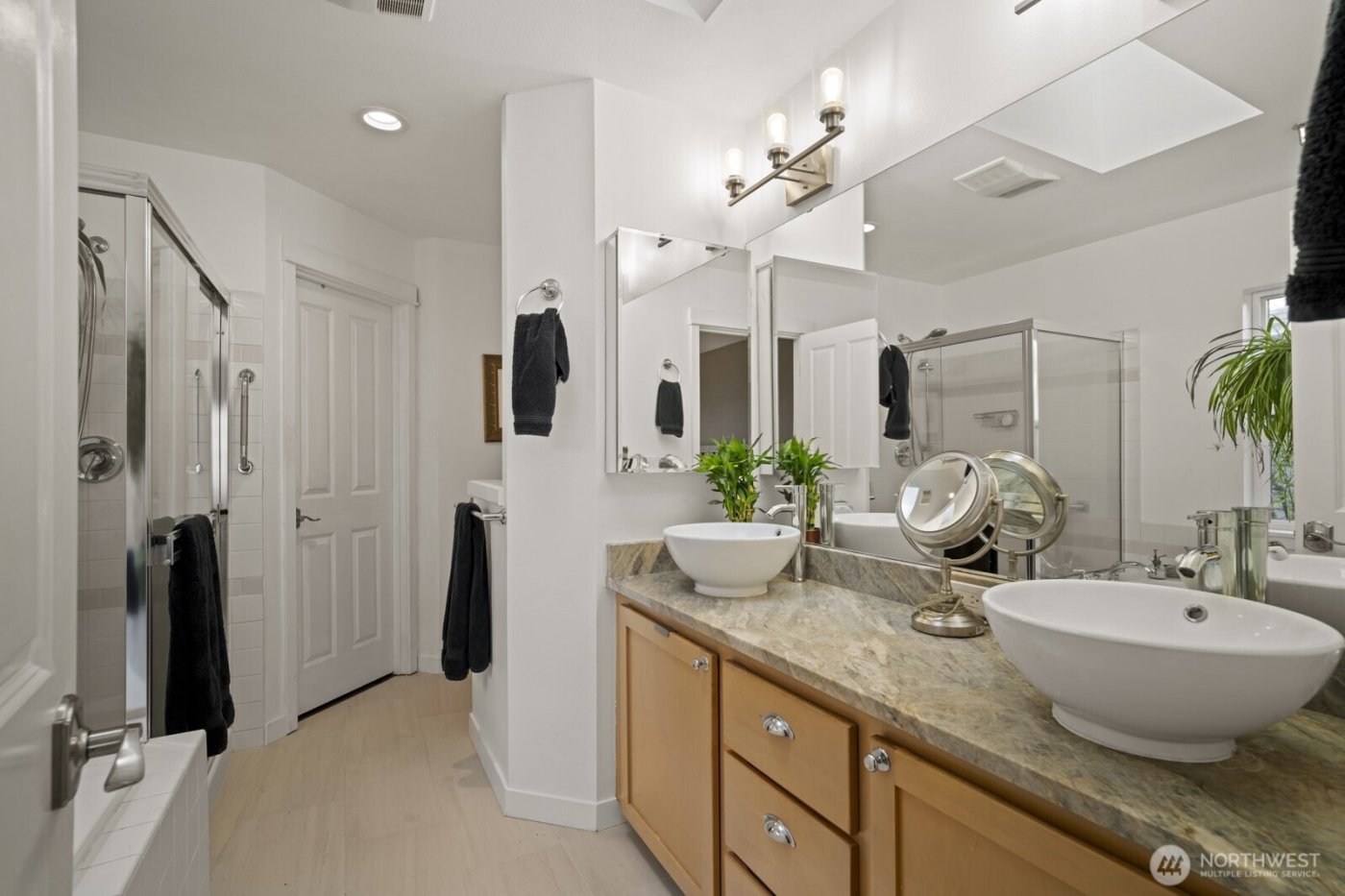 15650 NE 95th Way #71, Redmond, WA 98052-2592