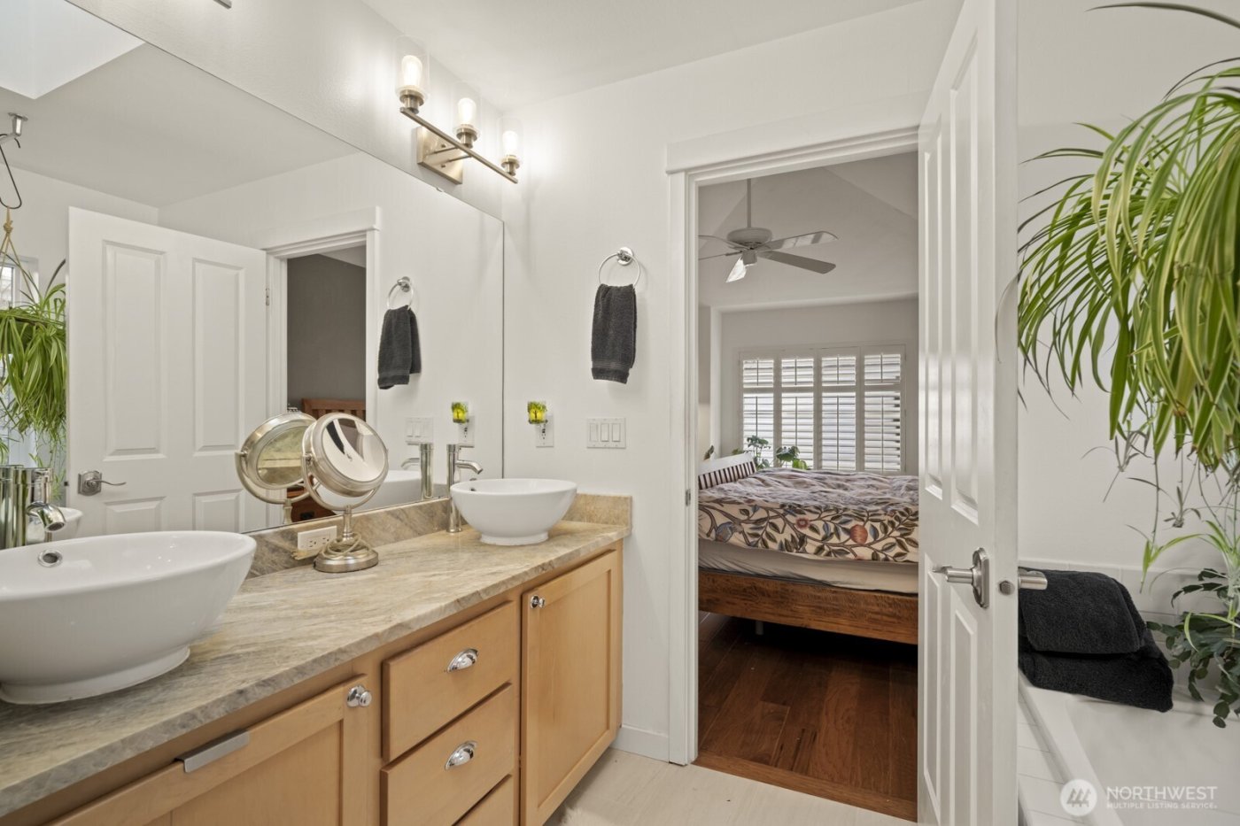 15650 NE 95th Way #71, Redmond, WA 98052-2592