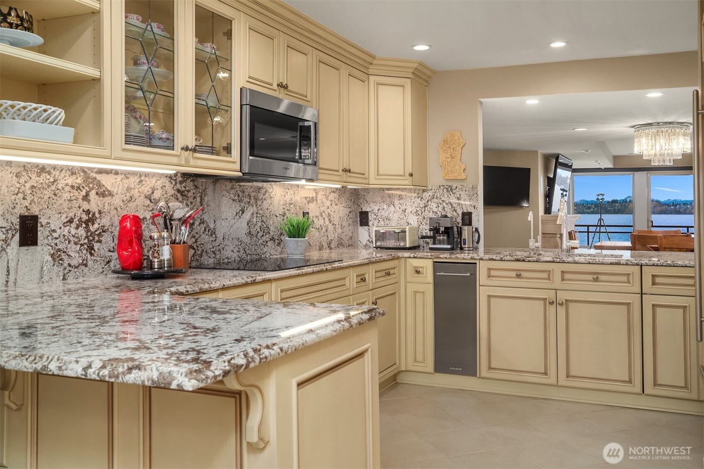 6363 Lake Washington Boulevard NE #203, Kirkland, WA 98033