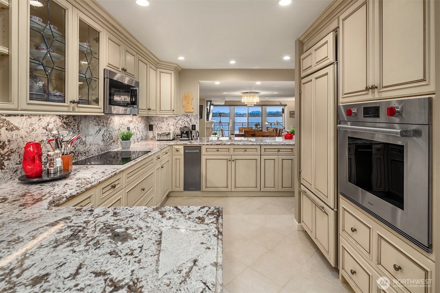 6363 Lake Washington Boulevard NE #203, Kirkland, WA 98033