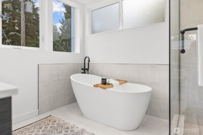 12011 36th Avenue NE, Seattle, WA 98125 - Photo 19