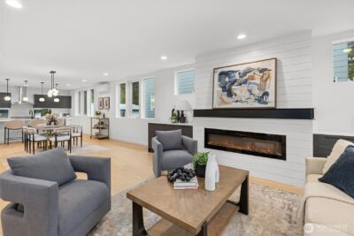 12011 36th Avenue NE, Seattle, WA 98125 - Photo 4