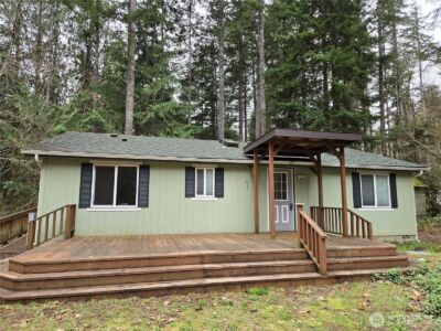 91 N Gadwall Place N , Hoodsport, WA 98548