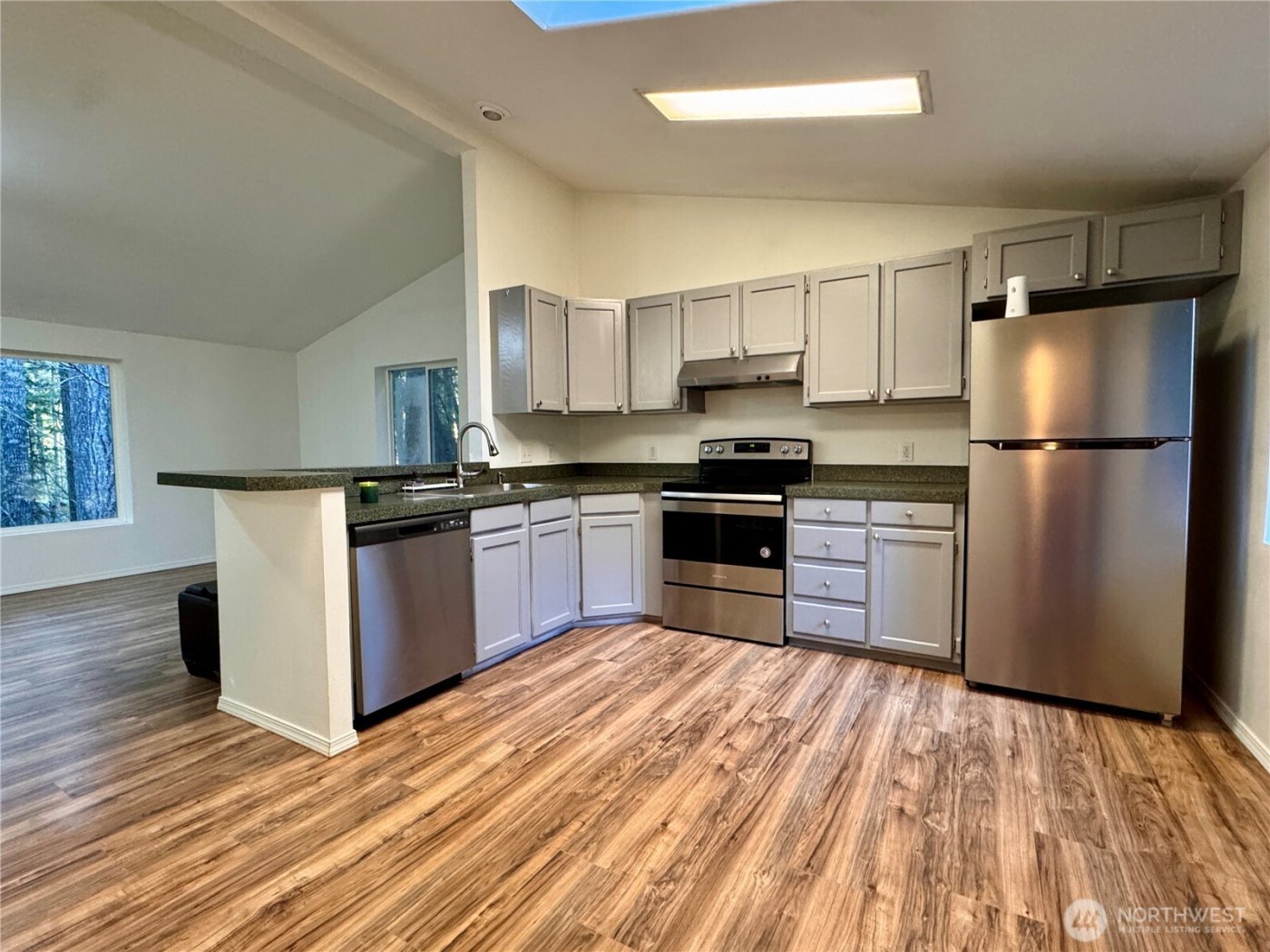 91 N Gadwall Place N , Hoodsport, WA 98548